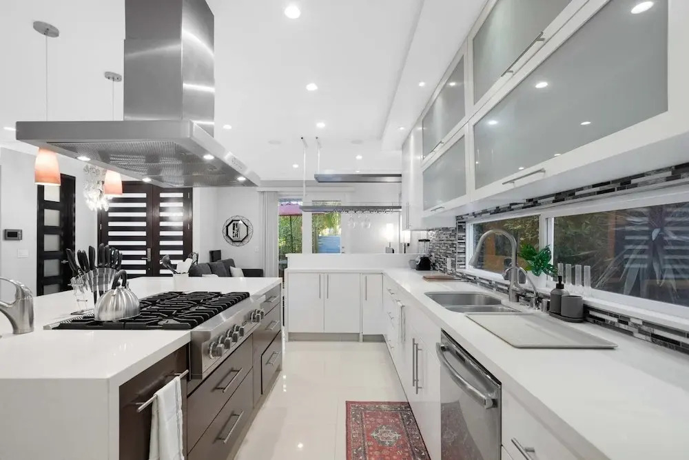 Walefield by Avantstay Mid-wilshire Home + Pool