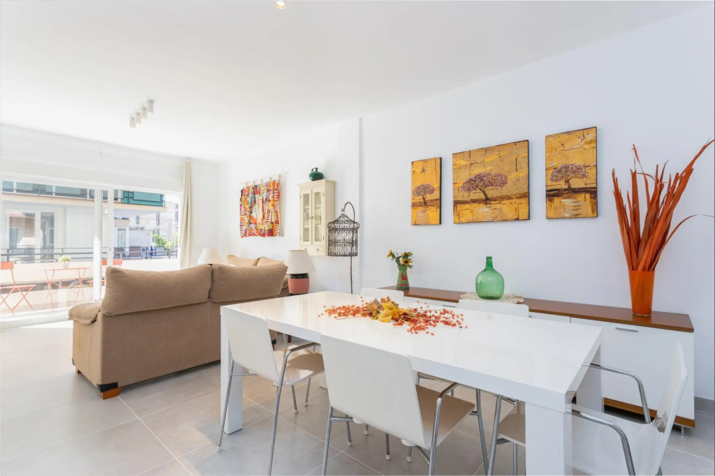 Fuengirola Puerto Apartment by GHR Rentals