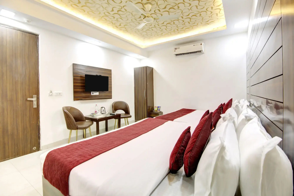 Airport Hotel Chanakya