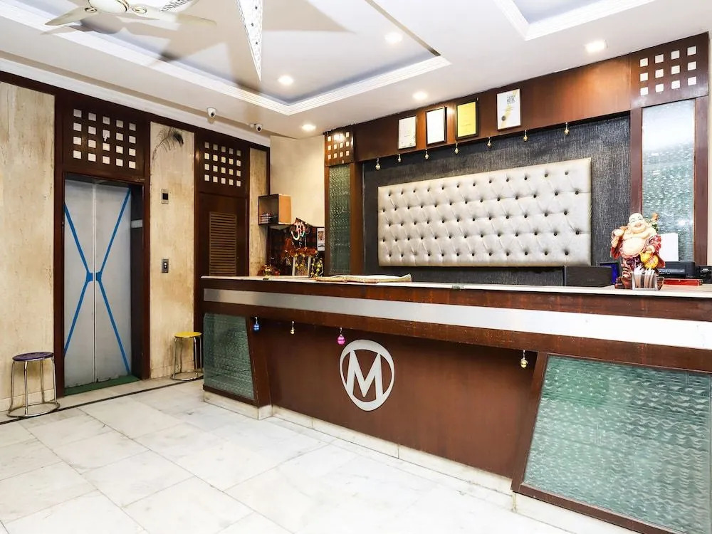 OYO 26216 Hotel Maanvi