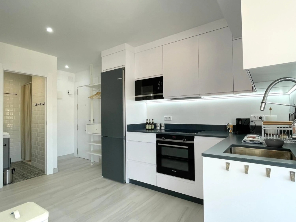 Modern Place City & Beachlife in heart of Torremolinos by Solrentspain