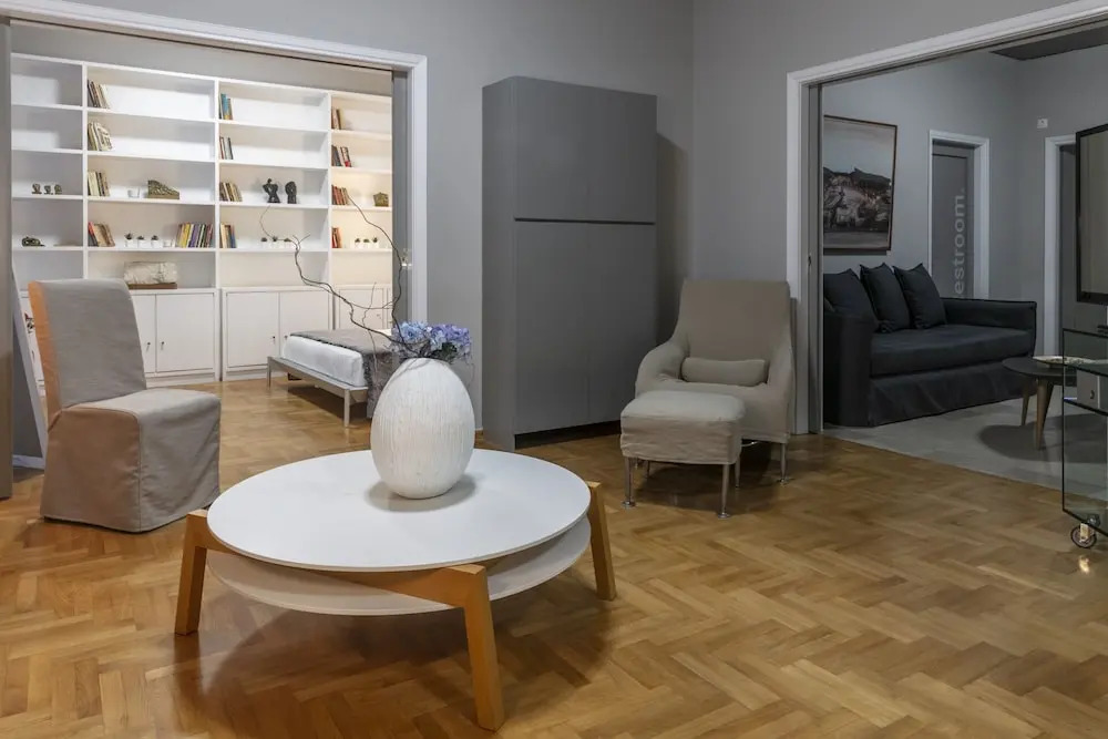 Prince Oliver Grand Apartment