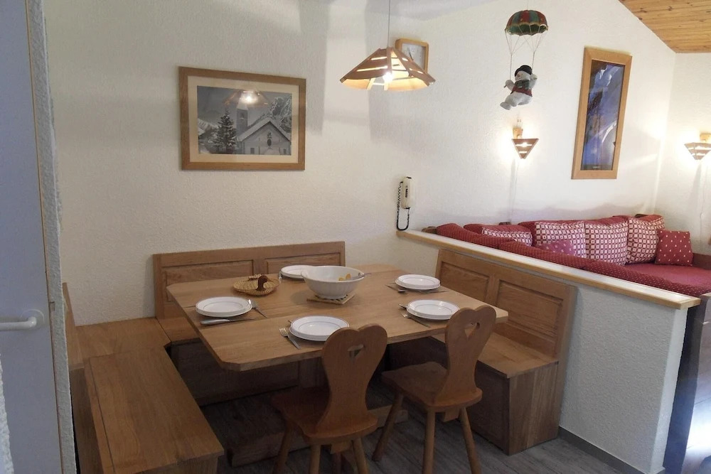 Belle Plagne Apartment on Slopes for 7 People of 40 mÂ² Cal609