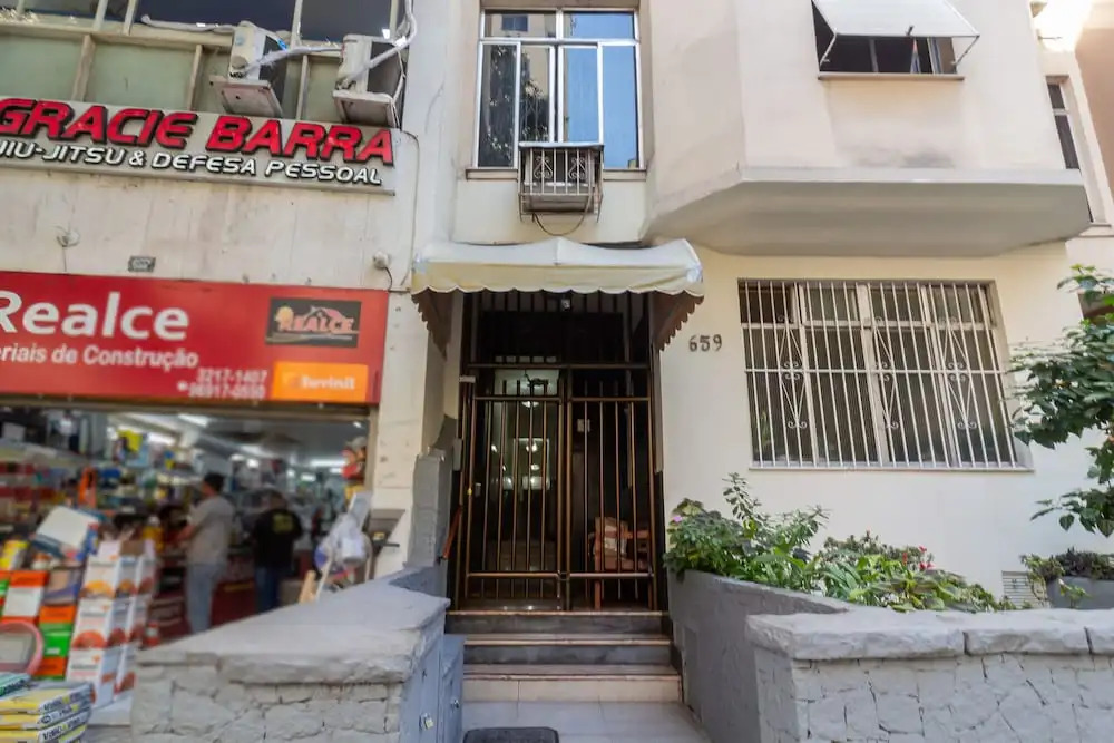 7 Minutes From Copacabana Beach Br402