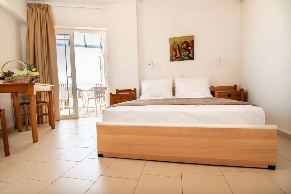 Girogiali beach hotel