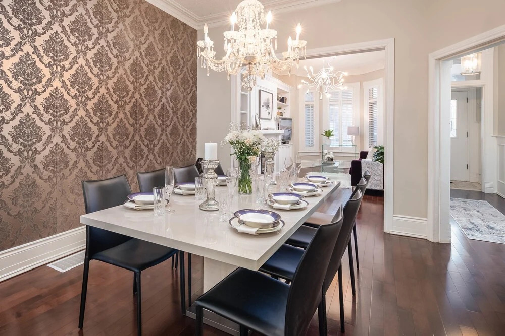 QuickStay - Chic & Modern Townhouse in Little Italy