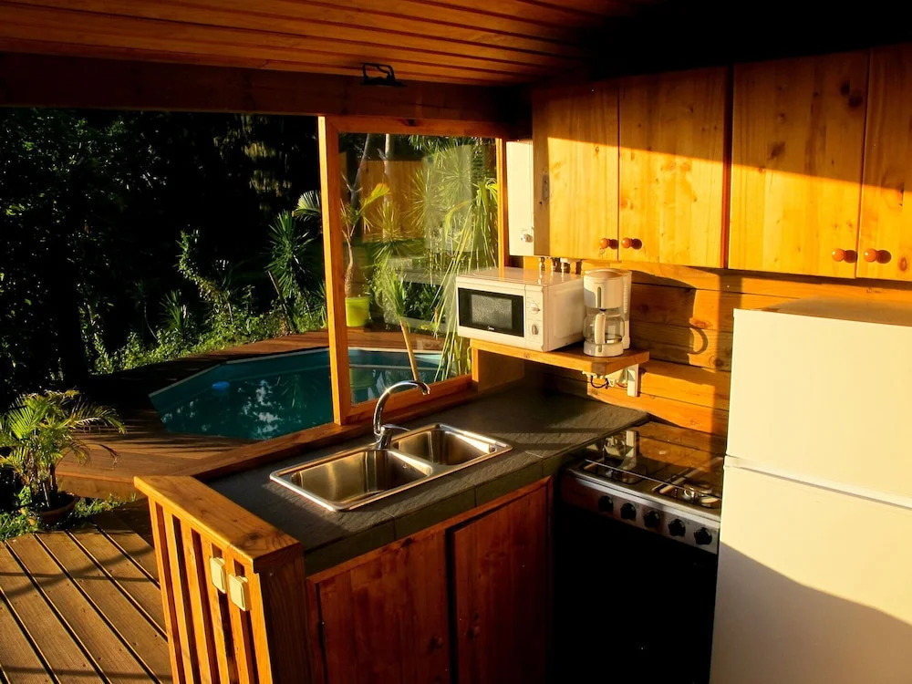 Bounty Lodge