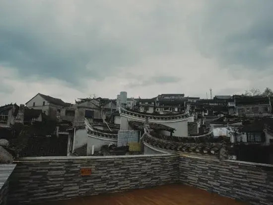 Phoenix Ziyun Courtyard (Ancient City North Gate Wharf Store)