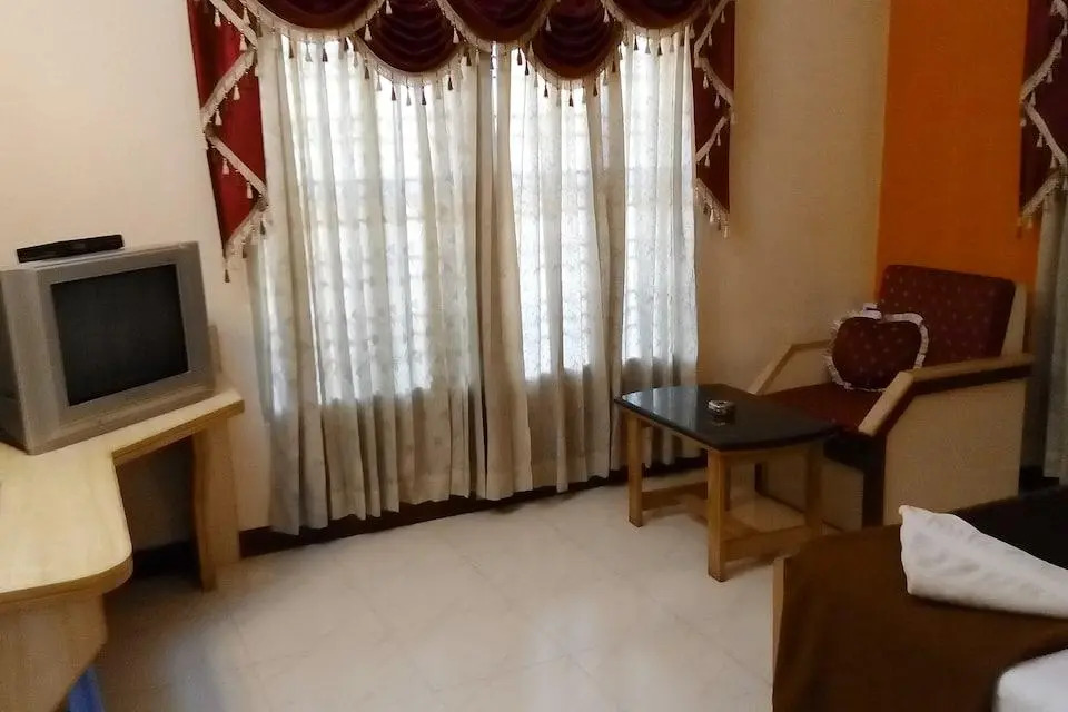 Hotel Athithi