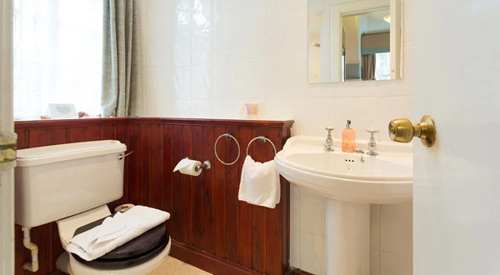 Abbots Brae Hotel