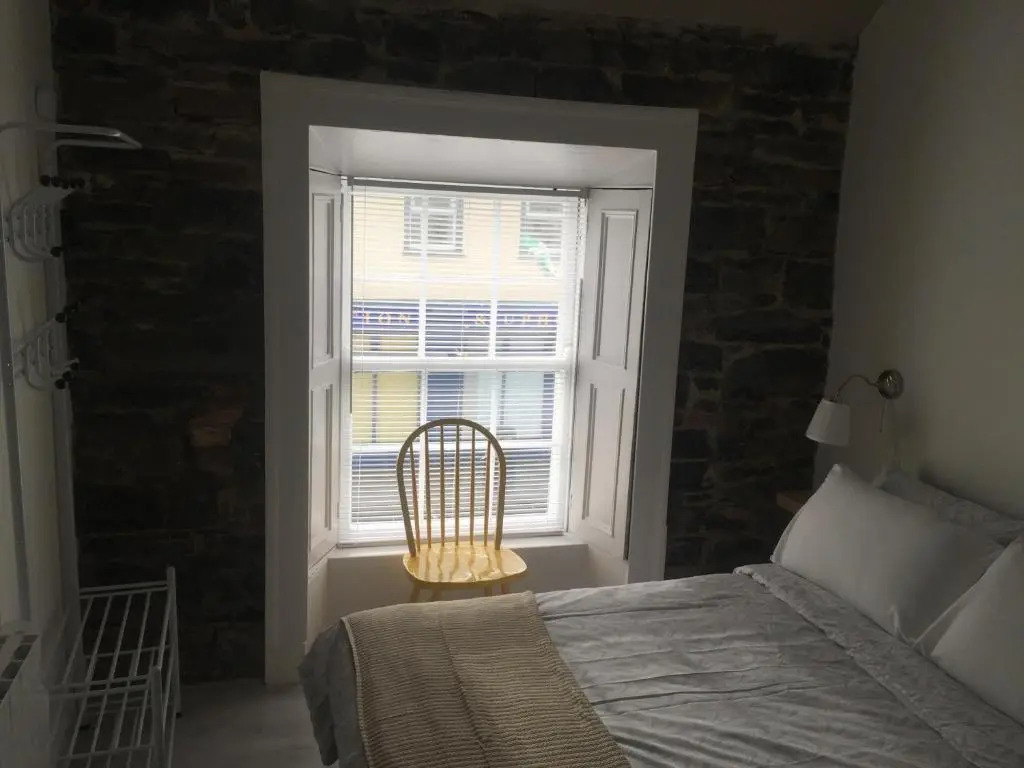 Room 2 Camp Street B&B & Self Catering