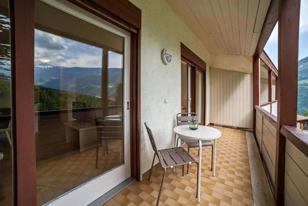 Wanda Apartment 6