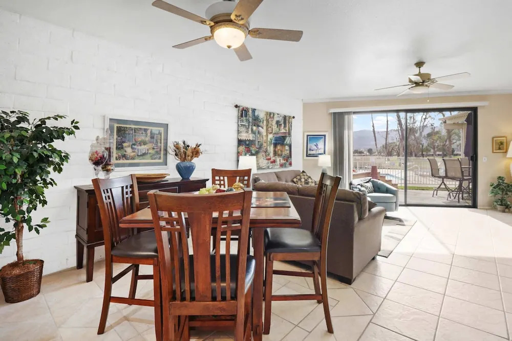 2BR 2BA Charming Cathedral City Condo With Territorial Views