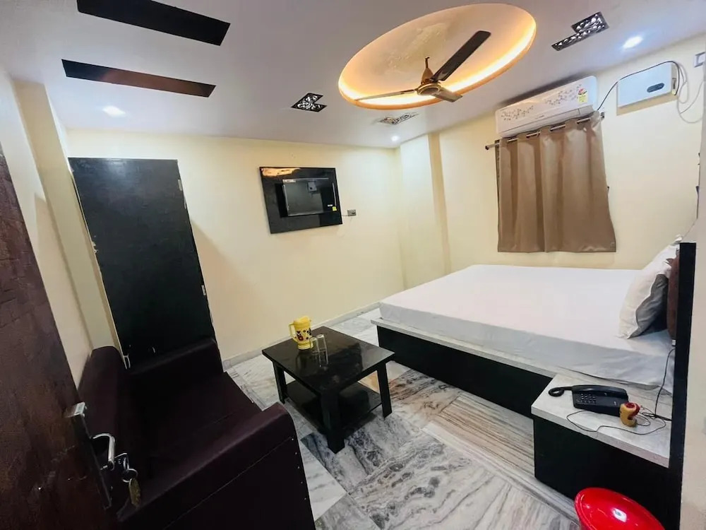 SS Hotel
