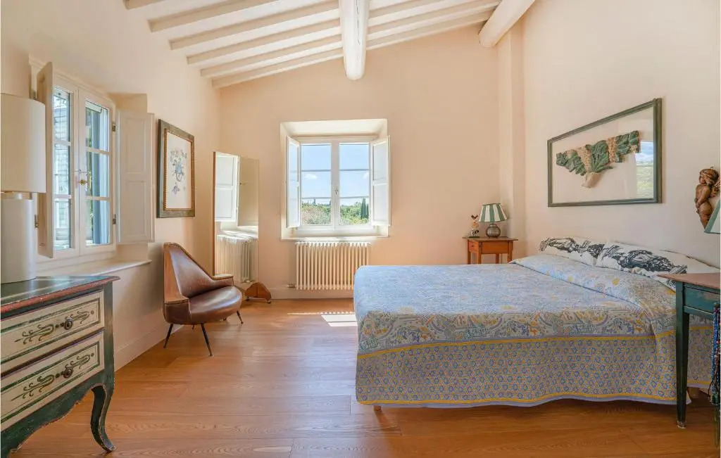 Stunning Home in Impruneta With 3 Bedrooms and Wifi