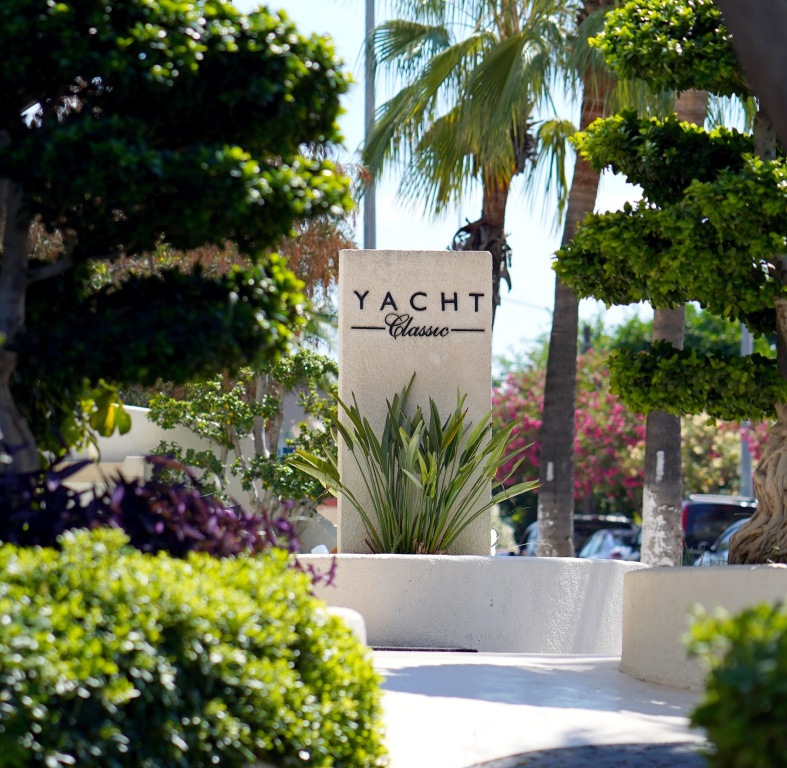 Yacht Classic Hotel - Boutique Class