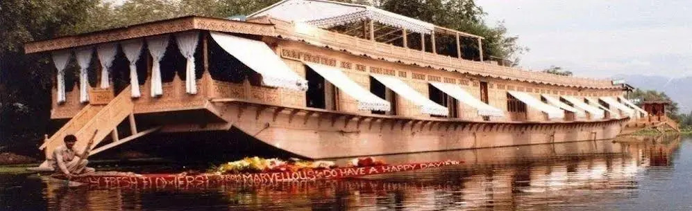 Hollywood Group of Houseboats