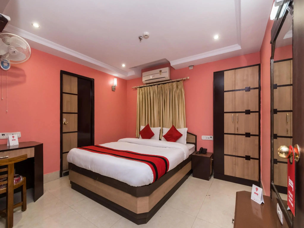Townhouse Deshapriya Park Kolkata Formerly DK Inn