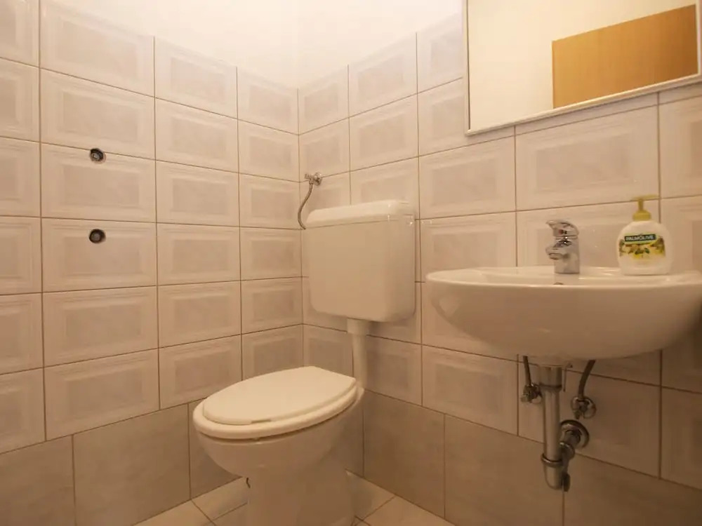 Apartment 1595