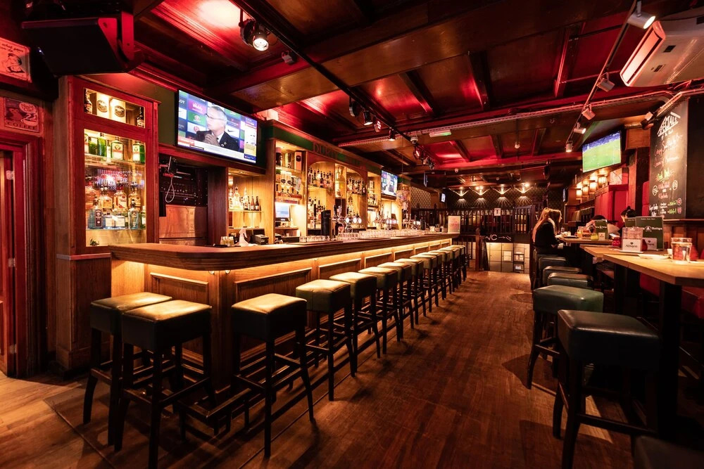 Durty Nellys Inn