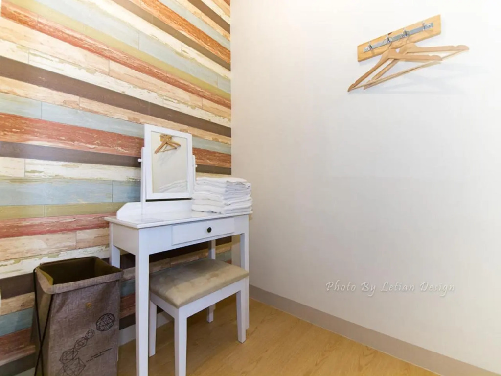 Four Seasons Homestay