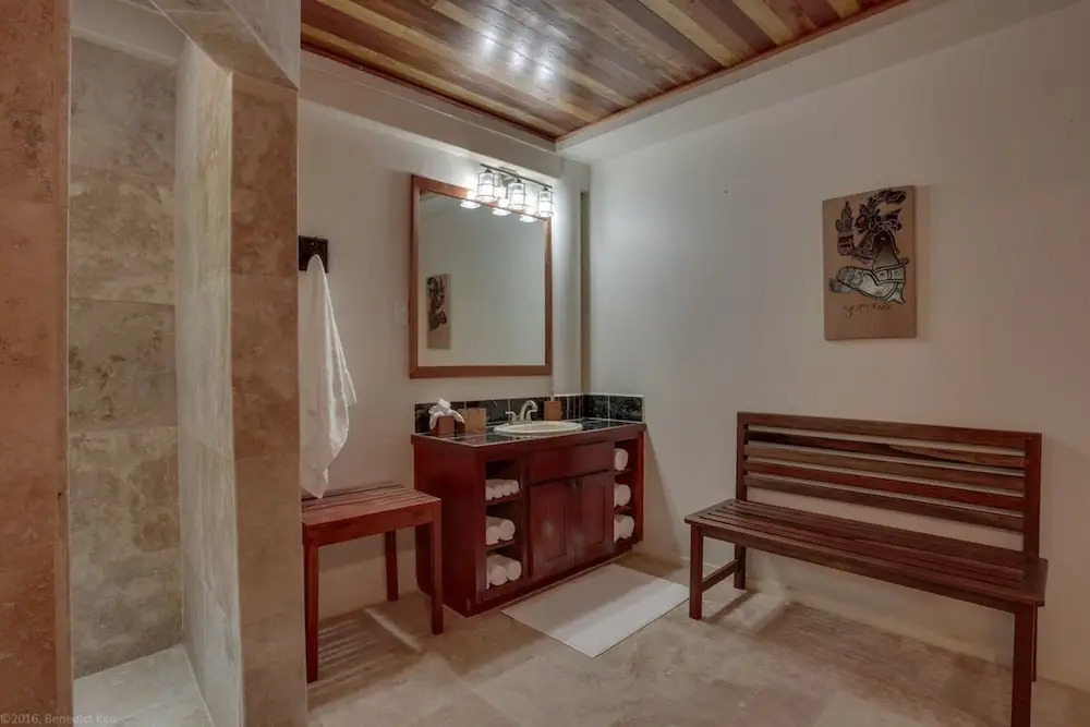 Mission Bay - Large 5 Bedroom Oceanfront w Pier and Pool