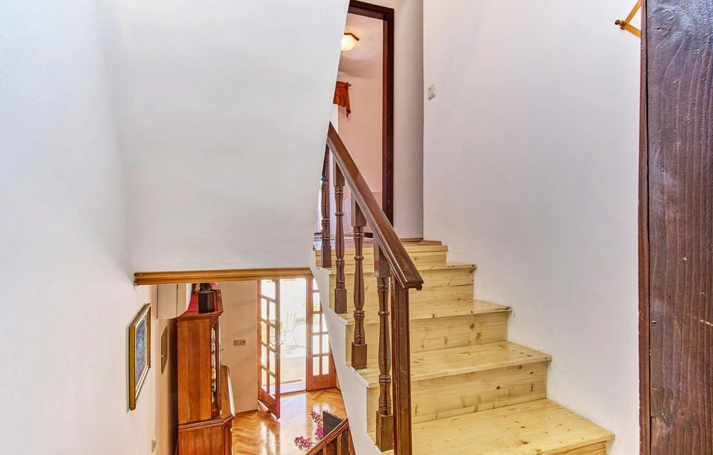 Beach Front Home In Mali Losinj With Wifi
