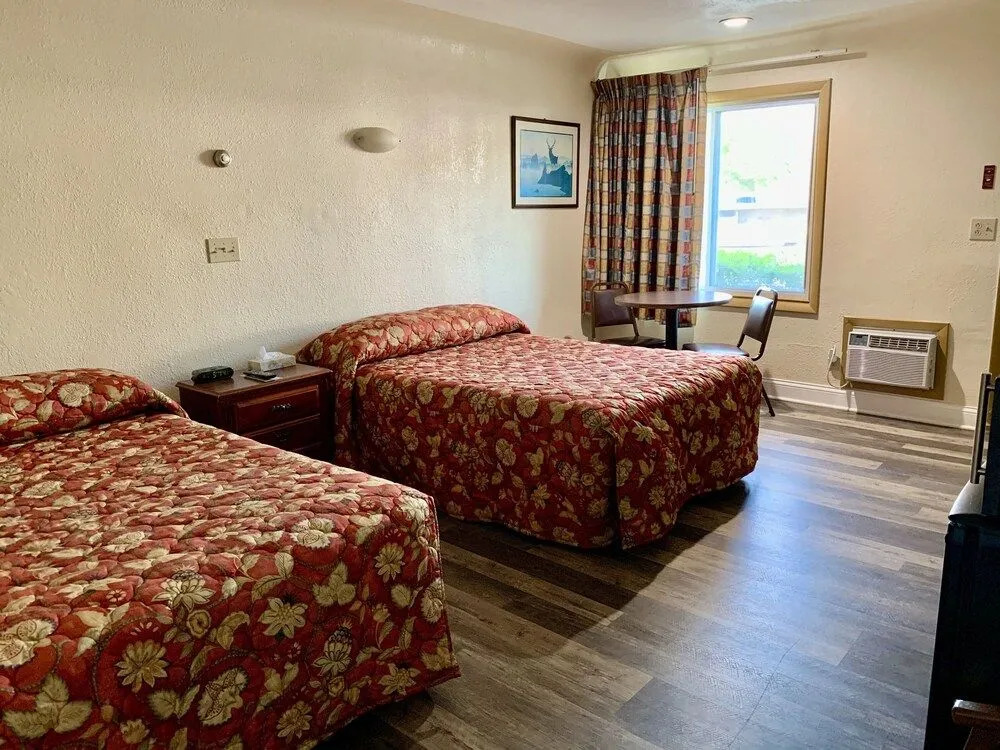 Thumb Heritage Inn
