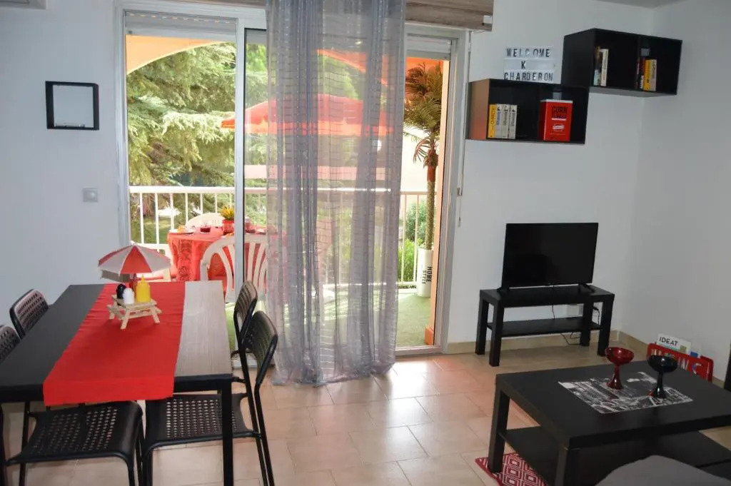 Le Paradis à Canet - Superbe T2 piscine, tennis, climatisation, parking privé
