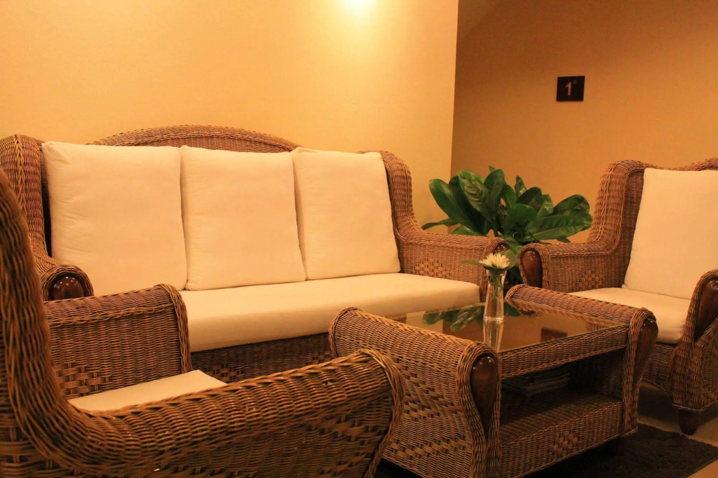 SB Living Place Hotel Phuket Town
