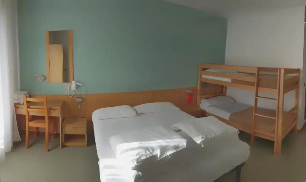 Hotel Bucaneve