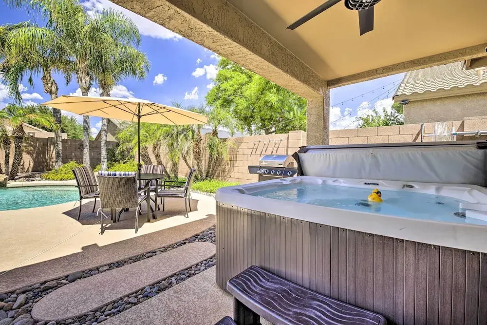 Pool, Hot Tub & Patio: Mesa Oasis Desert Getaway