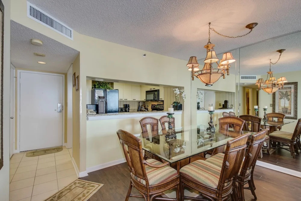 South Hampton 503 2br 2ba Oceanview 2 Bedroom Condo by RedAwning