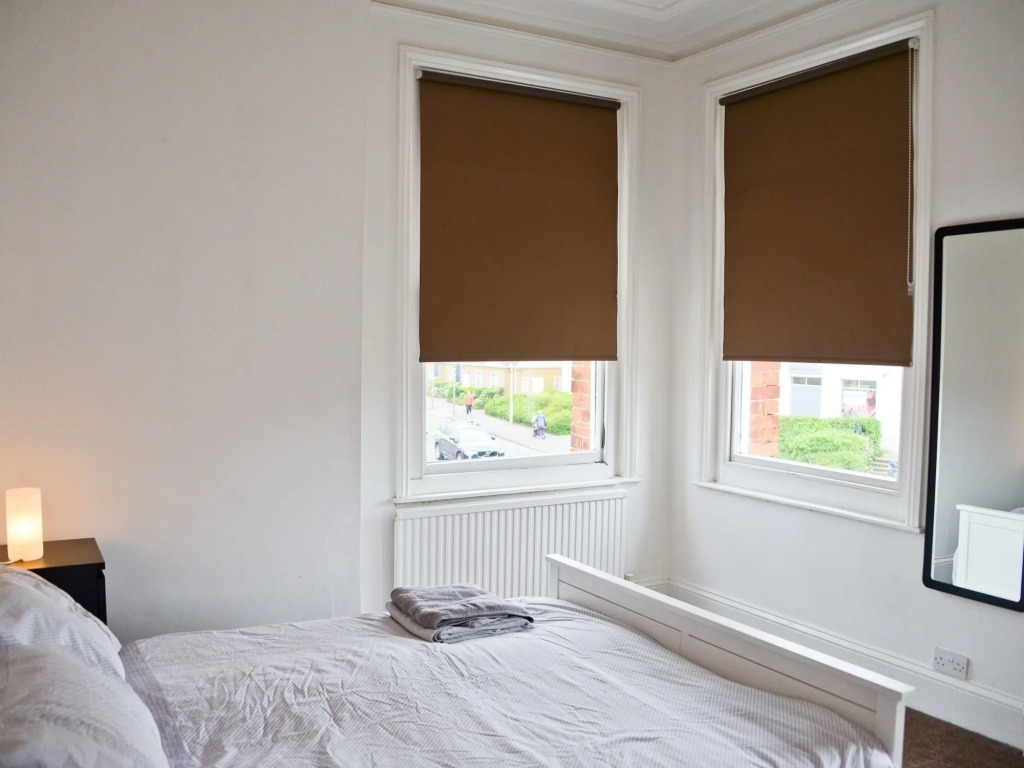 Corner House Apartment