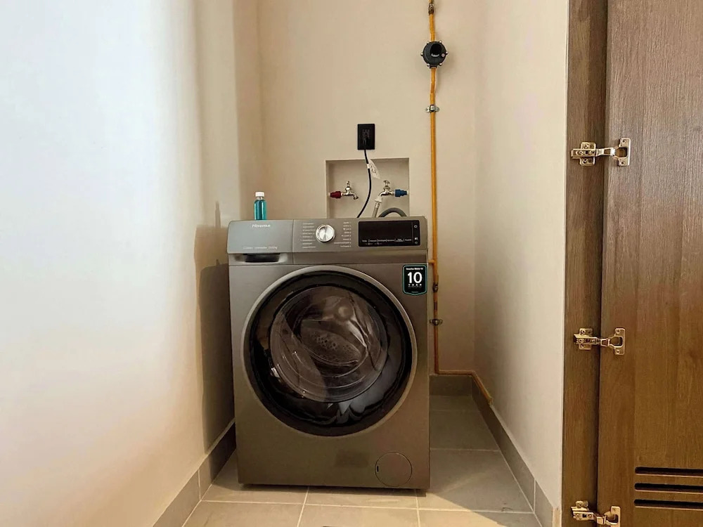 w Engaging 3BR w Balcony in Be Grand del Valle