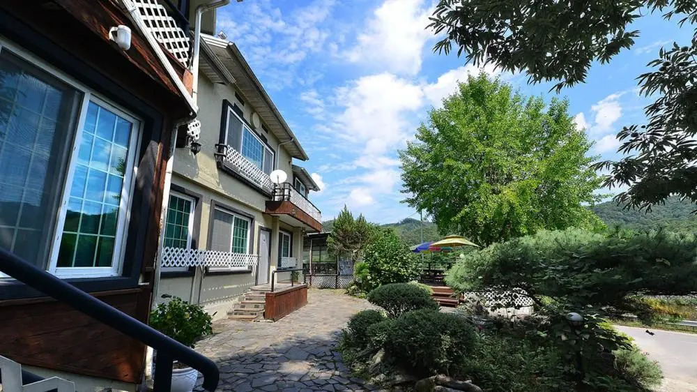 River view pension