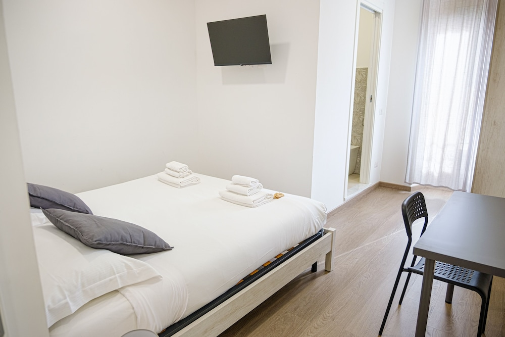 GuestHouse Denina67 - ChiacchioPM