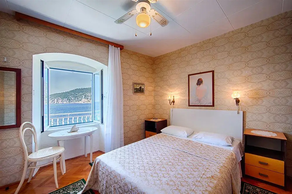 Komiza Provita Guesthouse