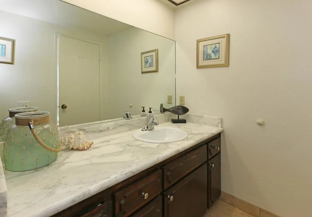 3014 W. Oceanfront 1 Bedroom 1 Bathroom Townhouse