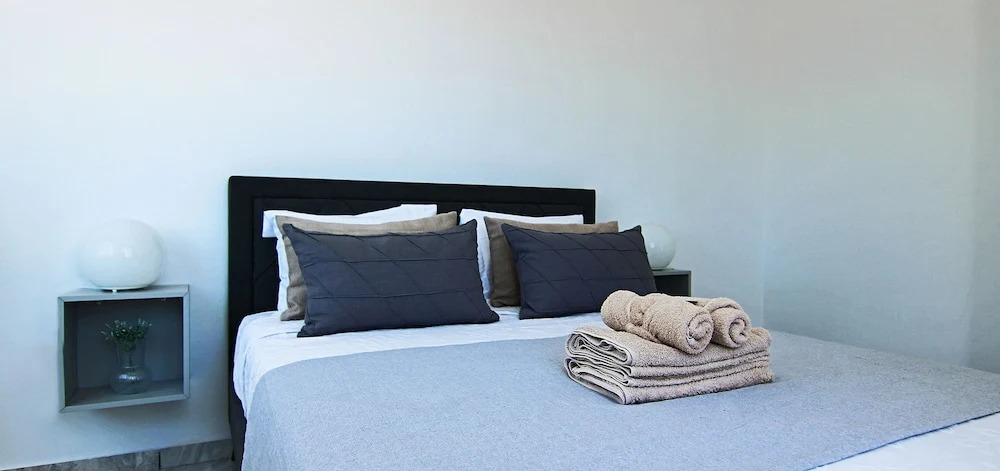 Phaedrus Living- Seaside Lighthouse 74