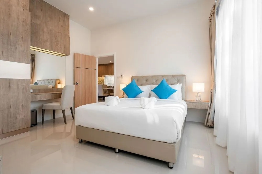 Luxury Pool Villa A18