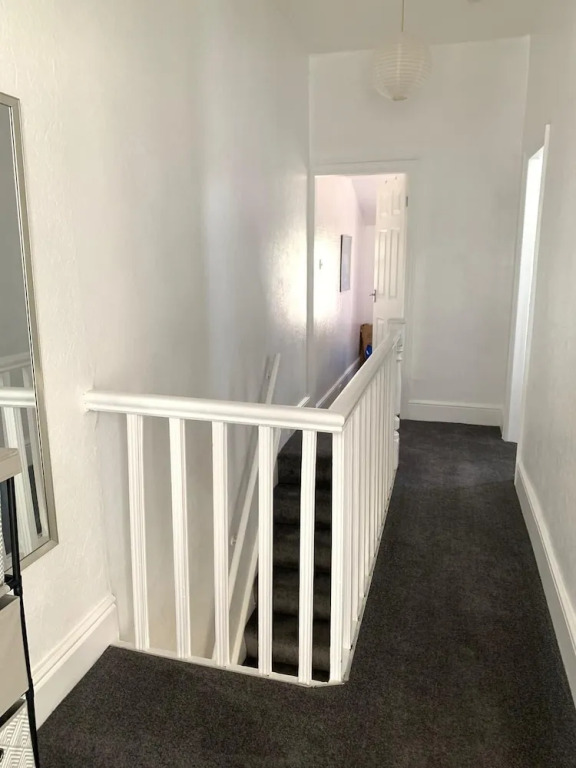 Immaculate 4-Bed House In Blackpool