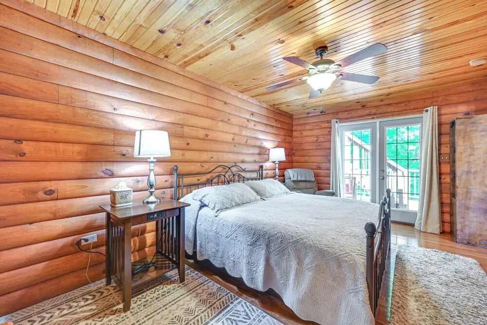 Kentucky Group Getaway w/ Dock + Lake Access