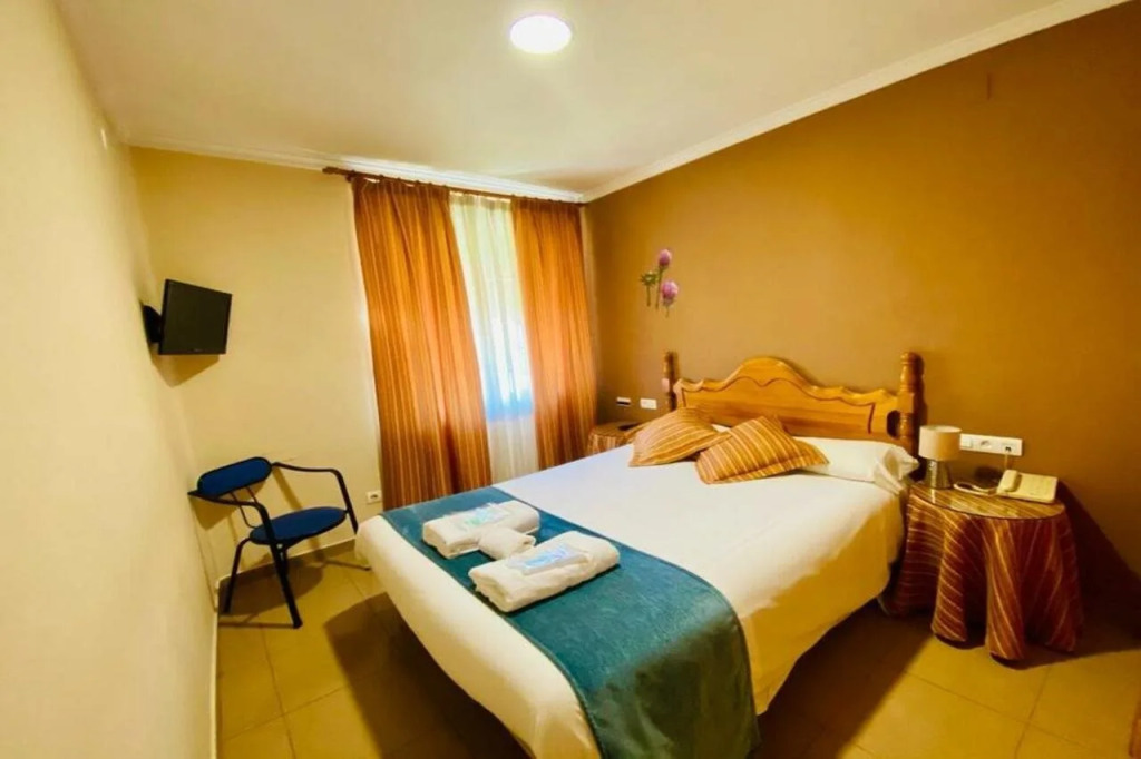 Hostal Valdepeñas by Bossh! Hotels