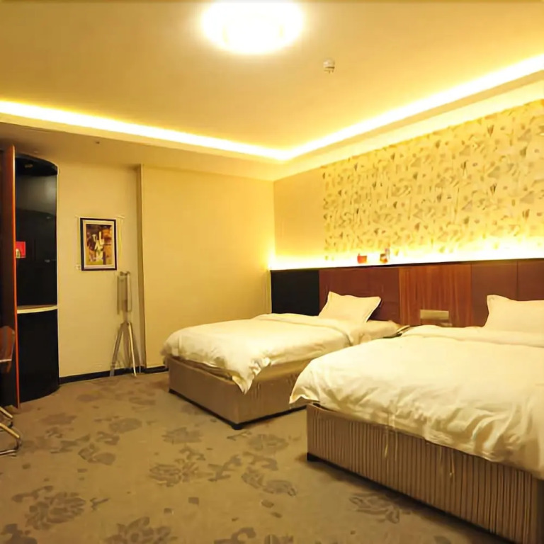 Tengchong Royal Orchid Boutique Hotel