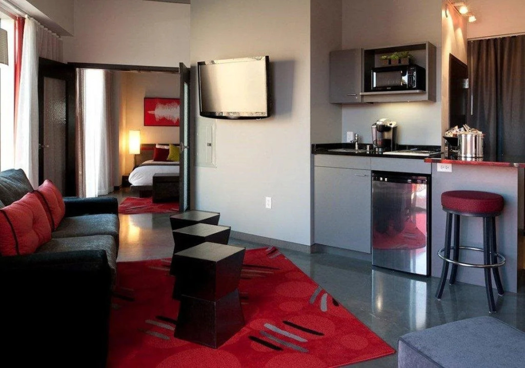 HotelRED