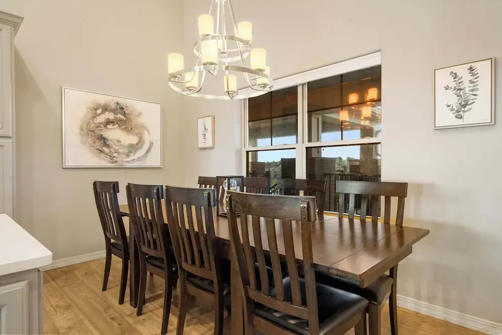The Lakeview Penthouse 10ppl