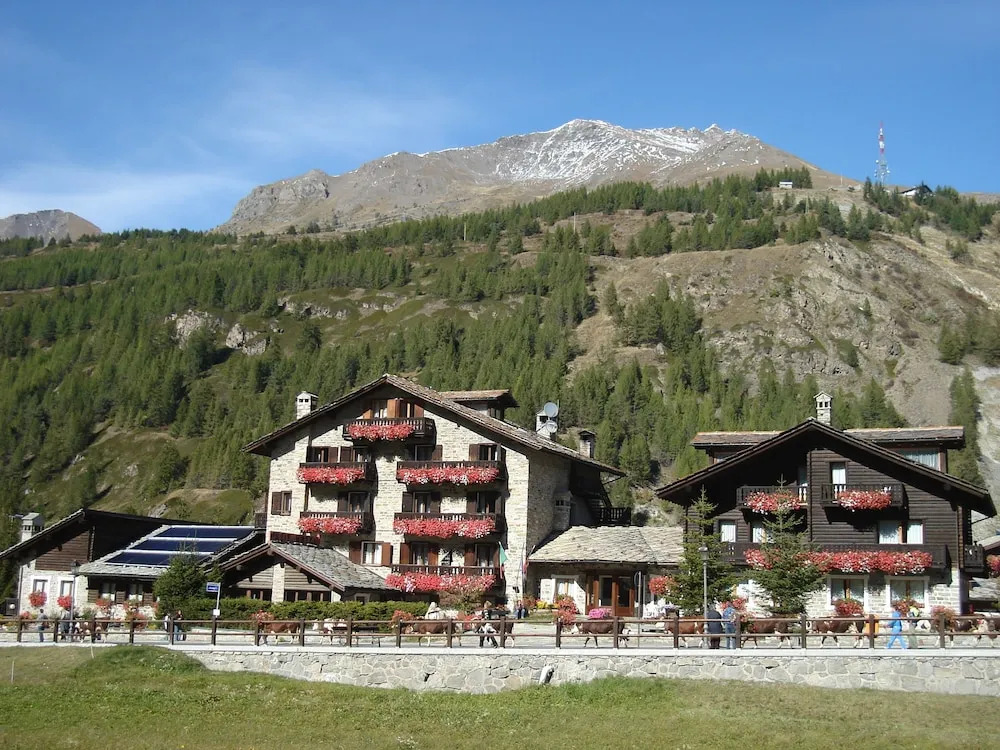 Petit Hotel
