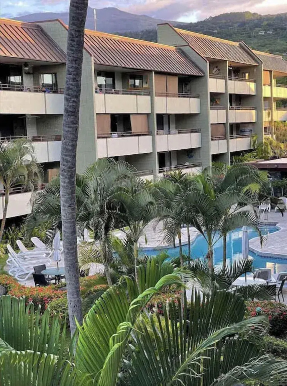 White Sands Village 214 Modern Condo for 4 w/ Enviable Ocean Views!