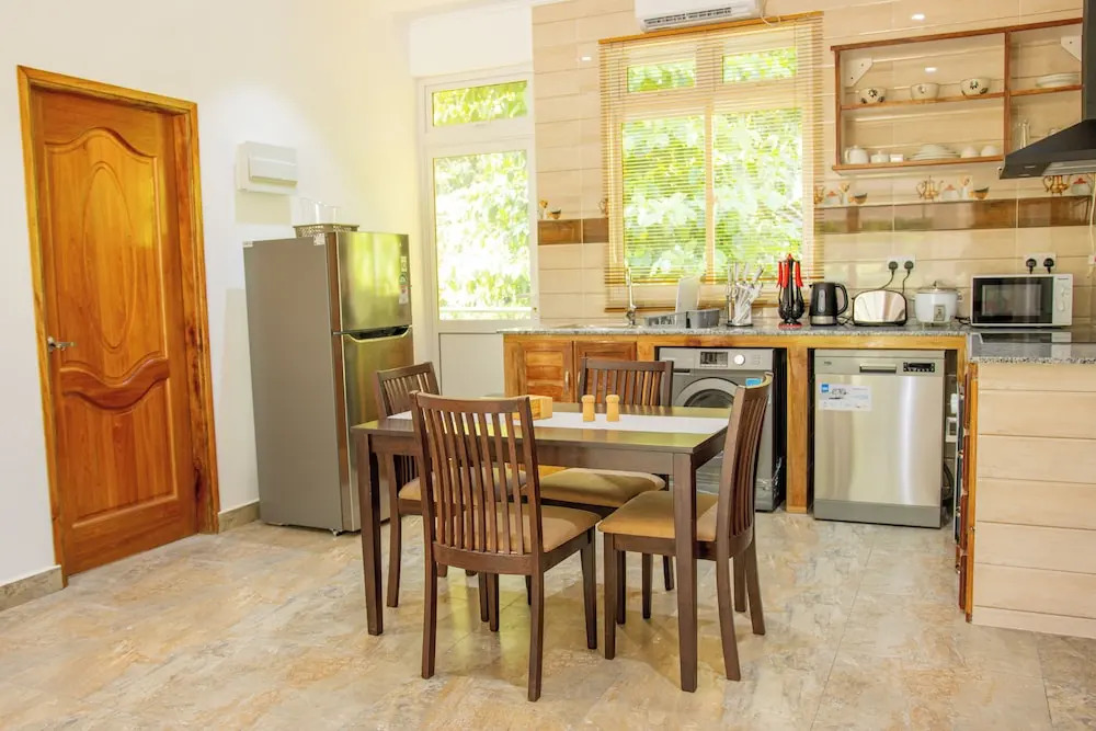Macmillans Holiday Villas